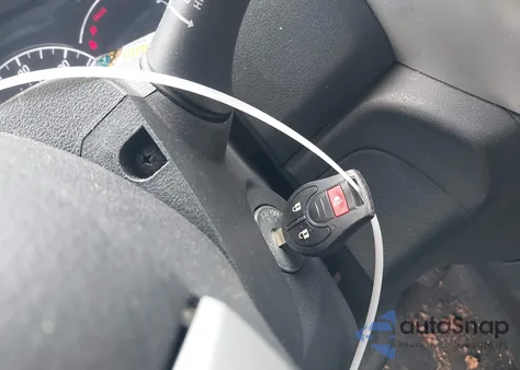 2015 Nissan Versa Note S (Sr)/S Plus/Sl/Sr/Sv z USA, uszkodzony, nr VIN 3N1CE2CP9FL406652